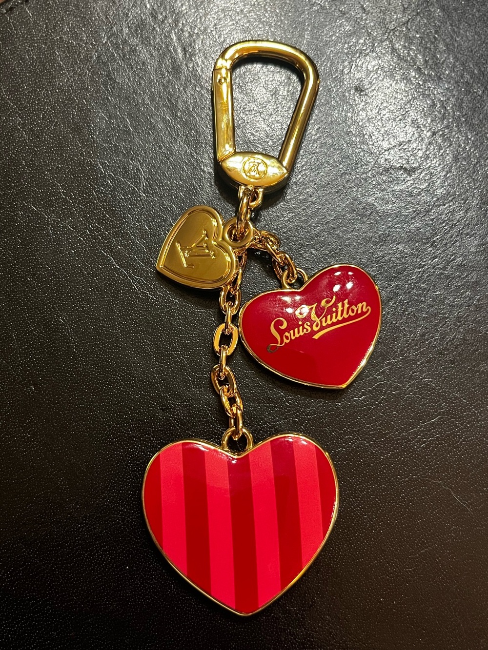 Louis. Vuitton. Rayures. Coeur. Enamel Heart Bag Charm Key Ring